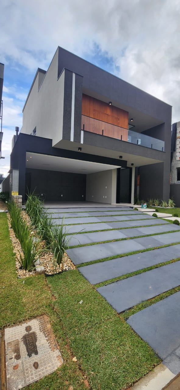 Acabamento e Paisagismo — Residência Sr. Abraão — obra executada pela JM Construções em Palhoça, SC