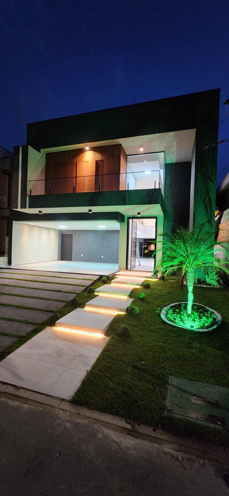 Acesso principal — Acabamento e Paisagismo — Residência Sr. Abraão, Palhoça, SC